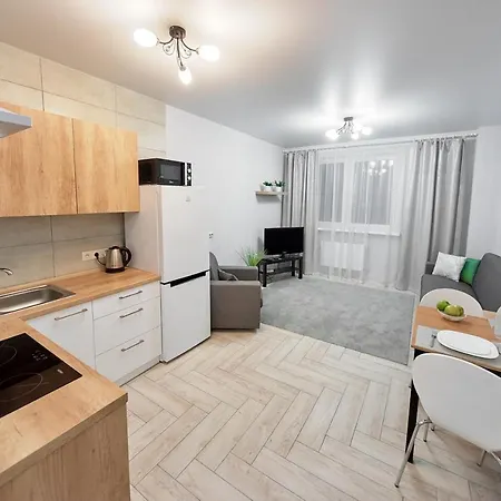 дзержинского 11. м. грушевка Apartment